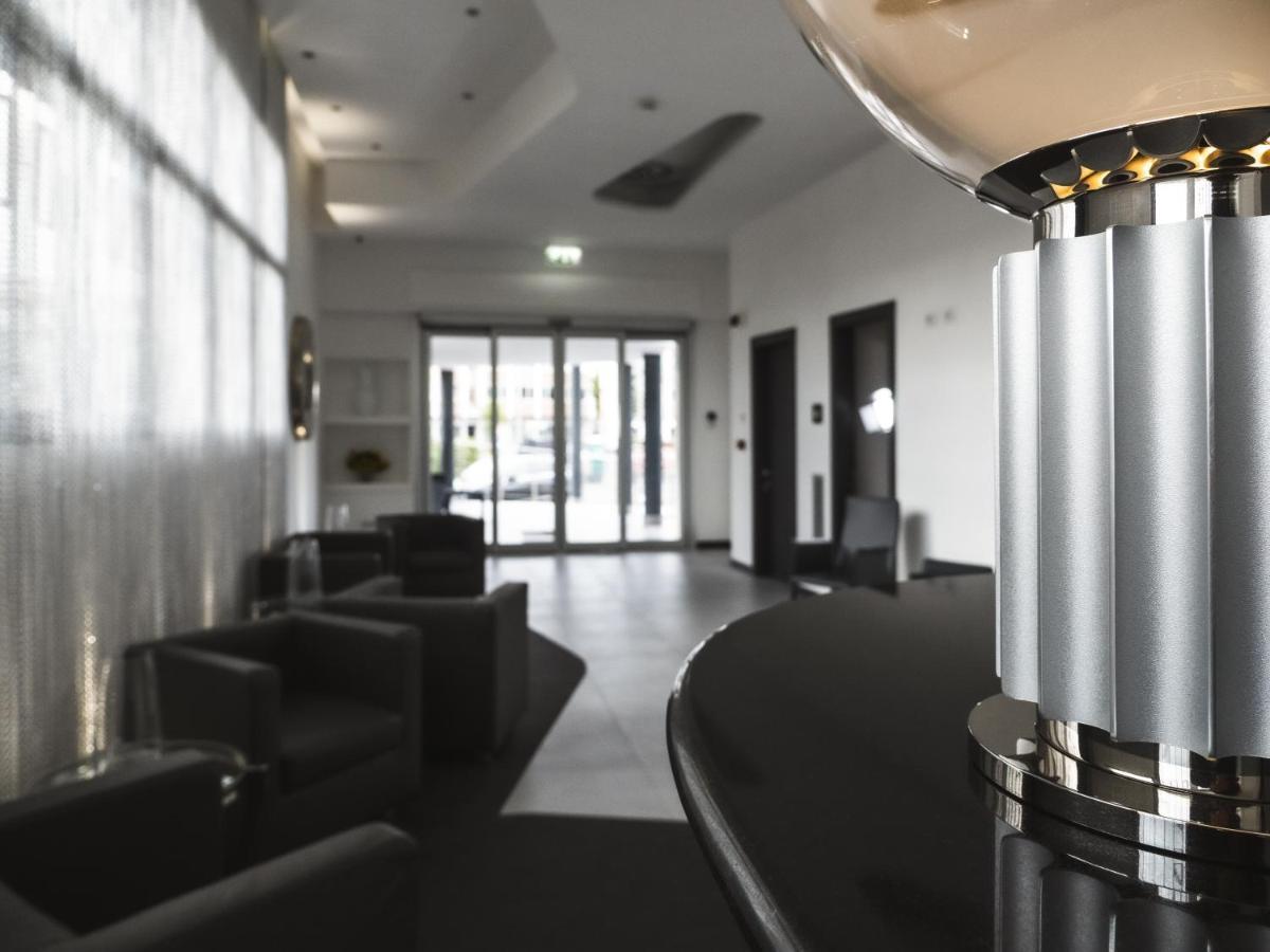 Loto Business Hotel Rome Exterior photo